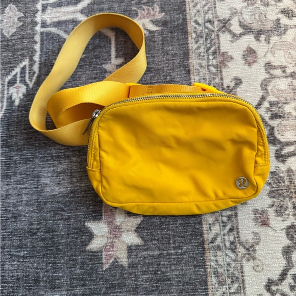 Lululemon Mustard Yellow Everywhere Belt Bag - Picture 1 of 4